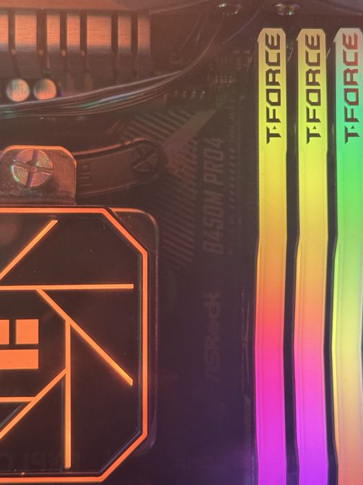 Продавам Дъно за настолен компютър ASUS   B450M pro4