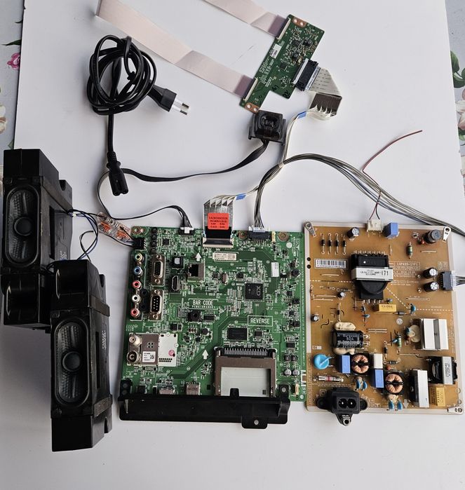 Placa baza LG EBT64557802