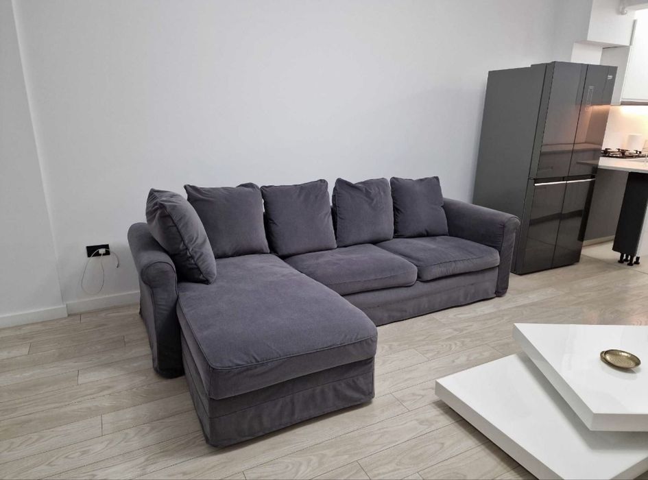 Canapea IKEA extensibila cu 3 locuri