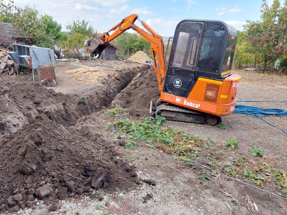 Услуги с багер и самосвал и септични ями Стара Загора