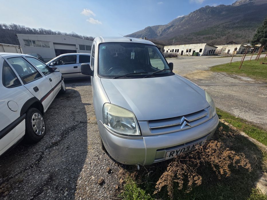 Berlingo 1.6 десен волан