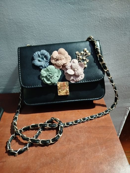 Сумочки дамские и для девочек