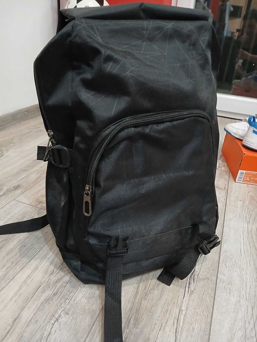 Футболни стоножки и бутонки