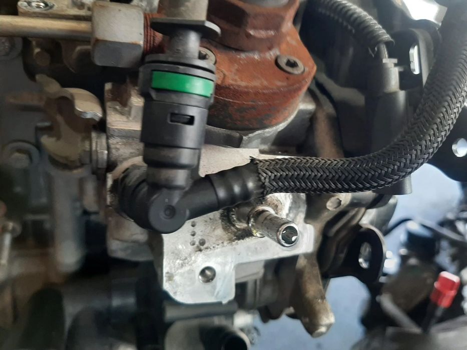 pompa inalta 1.5hdi  yh01 peugeot 3008  2008 208  euro 6