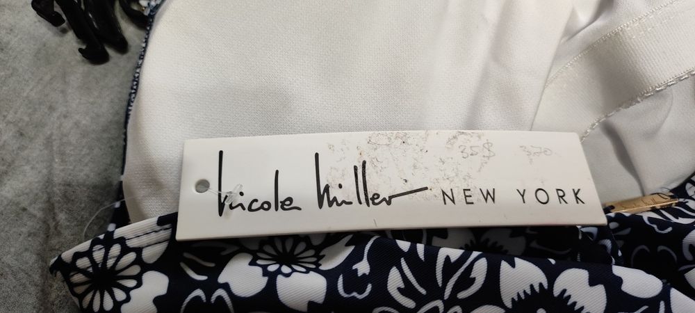 Брендовый  купальник. Размер 52.