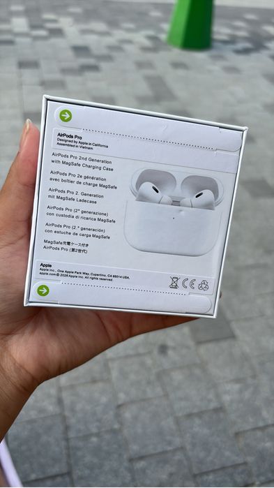 Продам наушники новые