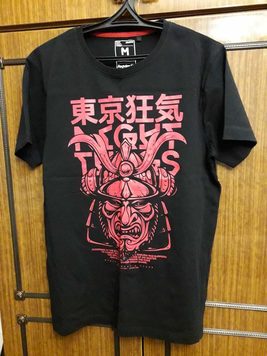 Футболки мужские