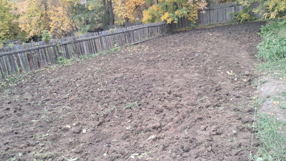 Снег кидаем уголь кидаем подвал чистим