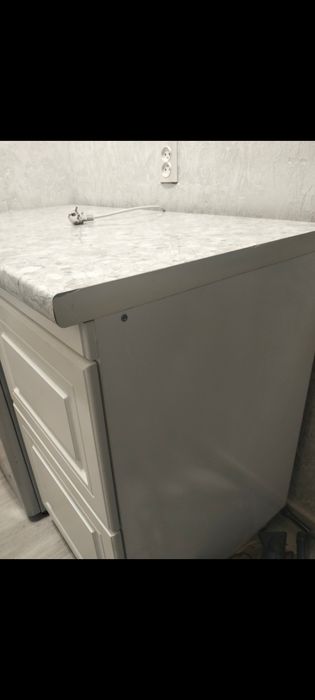 Шкафчик с местом для стиральной машины