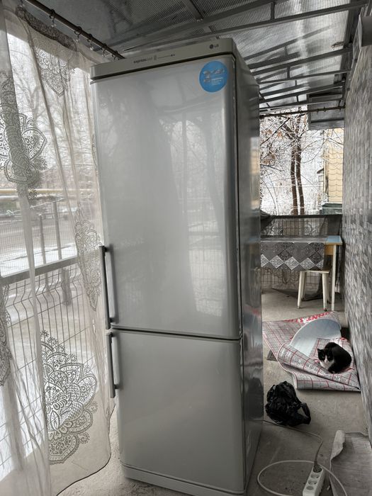 Продаю GL холодилник рабочий хорошийсастаяни