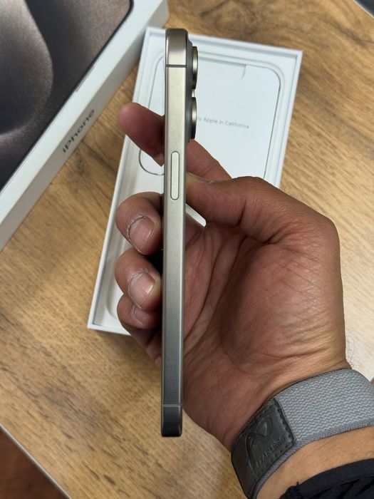 IPhone 15 Pro Max   / 256 GB