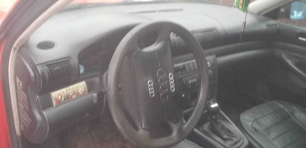 autoturism Audi A4