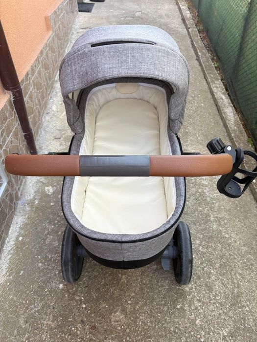 Комбинирана бебешка количка