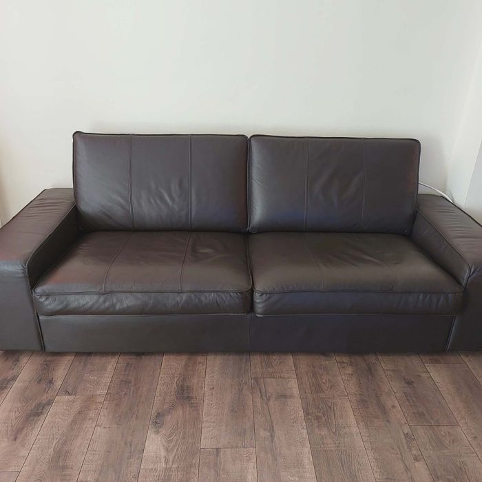 Кожен диван , естествена кожа  230×95 + табуретка 90×70 .