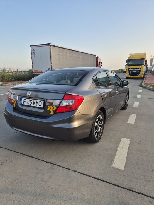 Honda Civic 1.8 i-VTEC 141 CP Automată Gpl