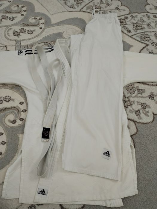 Кимано Adidas / для дзюдо