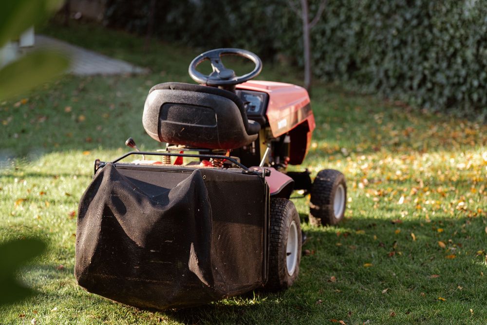 Tractoraș de tuns gazon MTD – stare foarte bună, gata de lucru!