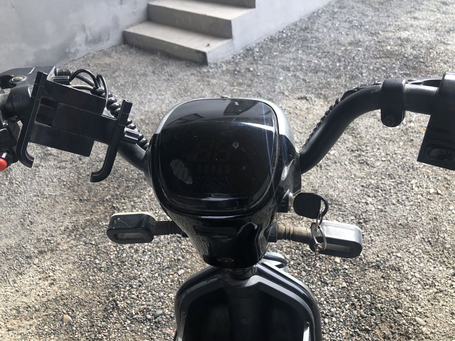 Chontak model yangi holatda toliq zayrat bn 45 50 km yuradi