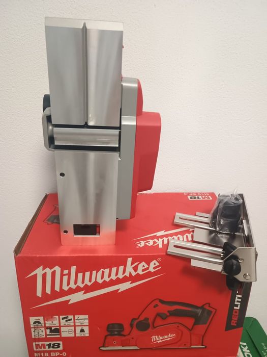 Rindea milwaukee m18 BP noua. La cutie