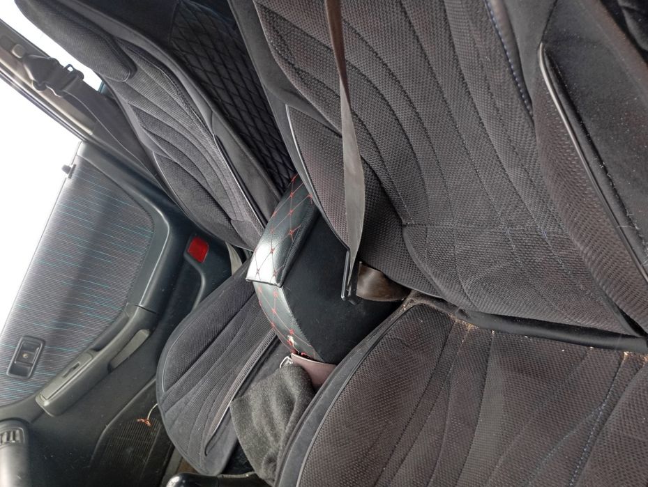 Мазда 323 продам