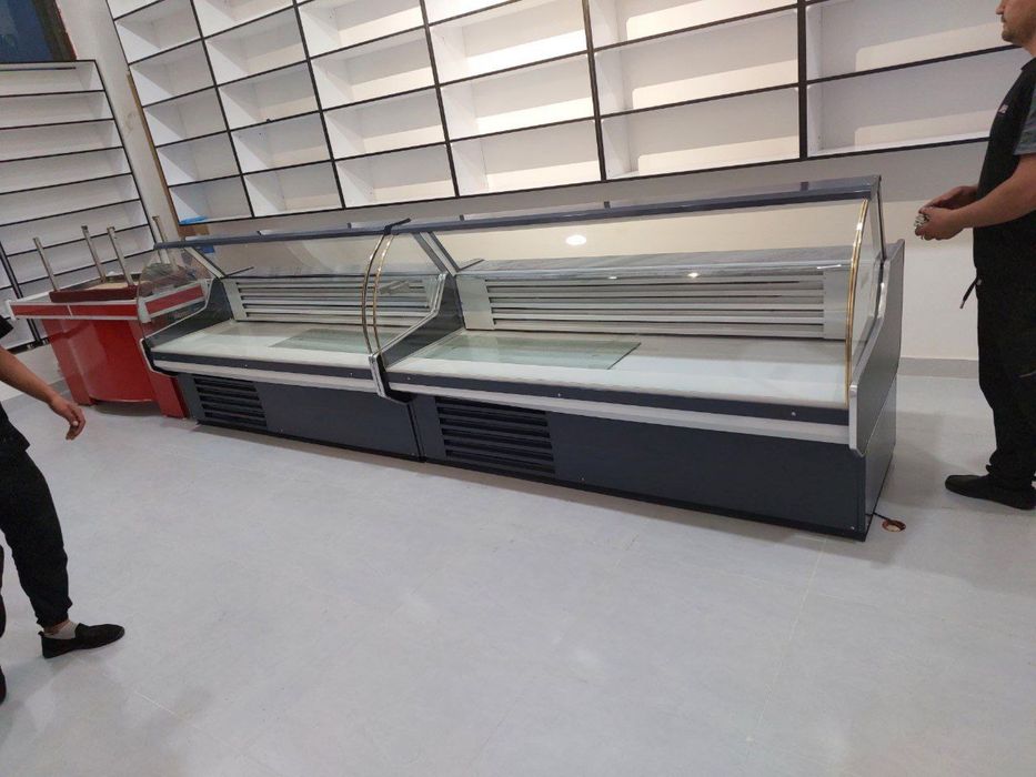 Витрина холодильник