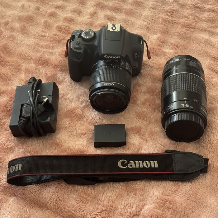 Canon Eos 2000d.