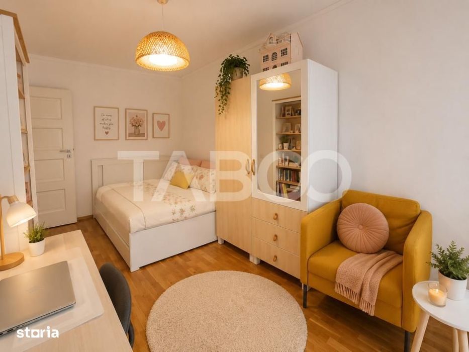 Apartament de vanzare 4 camere balcon boxa lift bloc nou zona Centrala