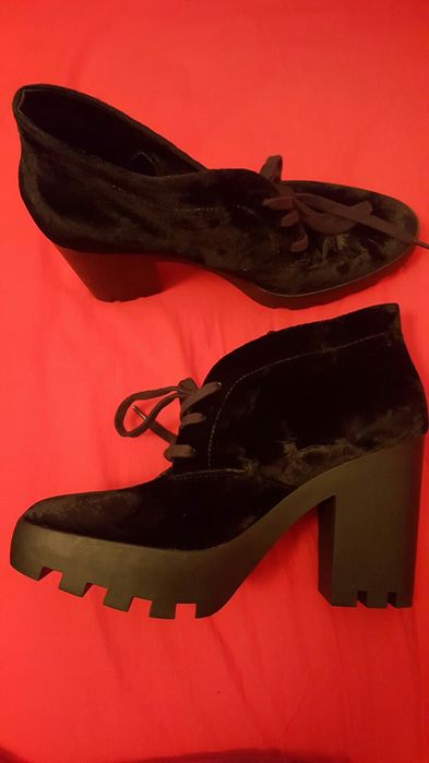 Стилни обувки Calvin Klein 41 номер