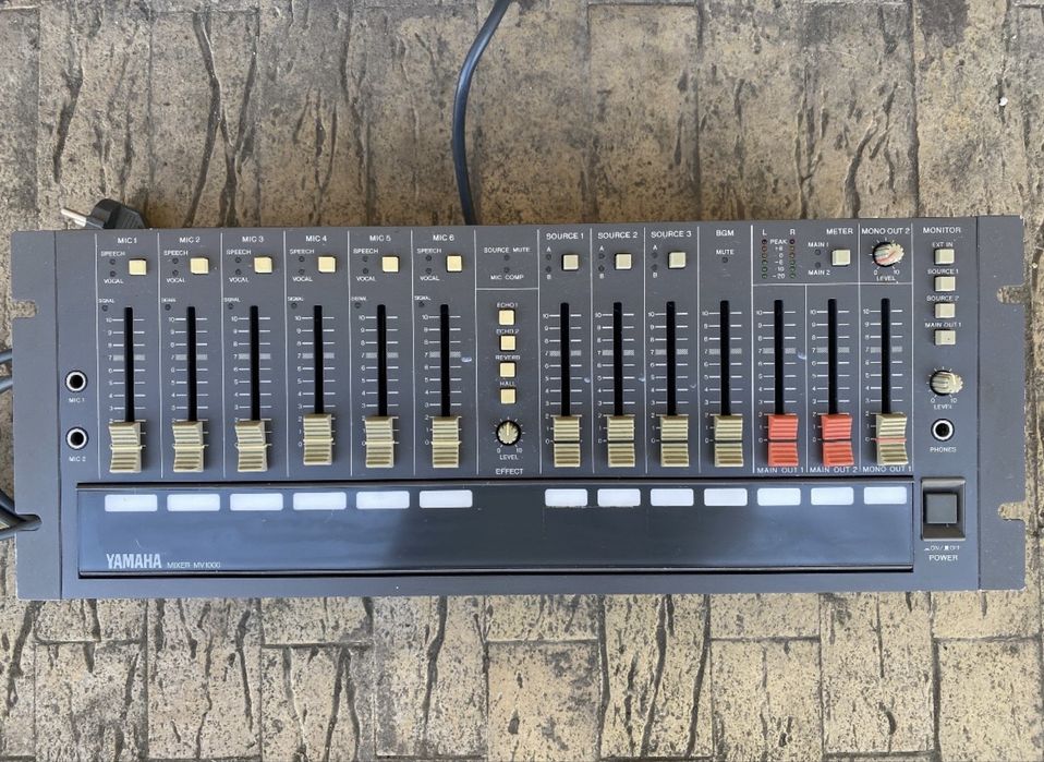 Yamaha MV1000 Yamaha