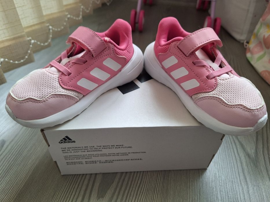 Маратонки Adidas