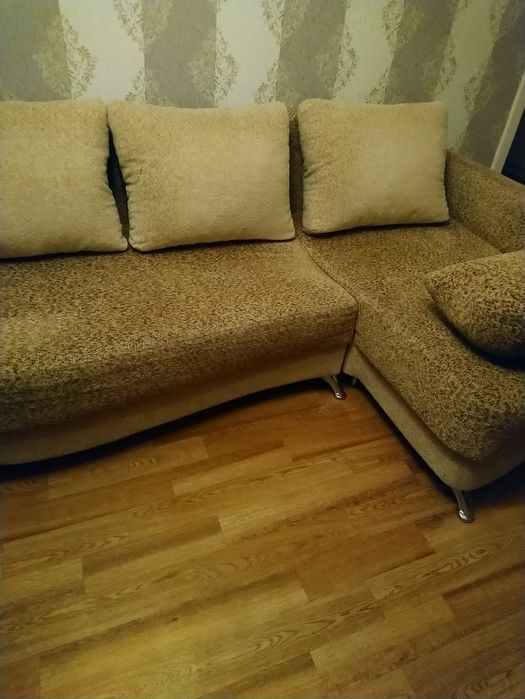 Продам  угловой диван