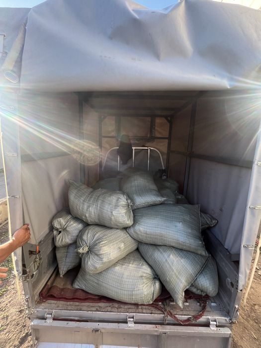 Горный черназём мешками