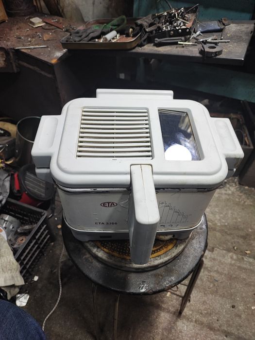 Фритюрница ЕТА 3166