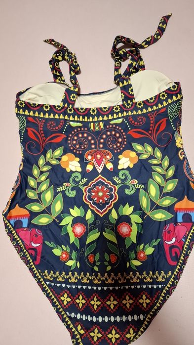 Красиви дамски бански костюми 2ХЛ