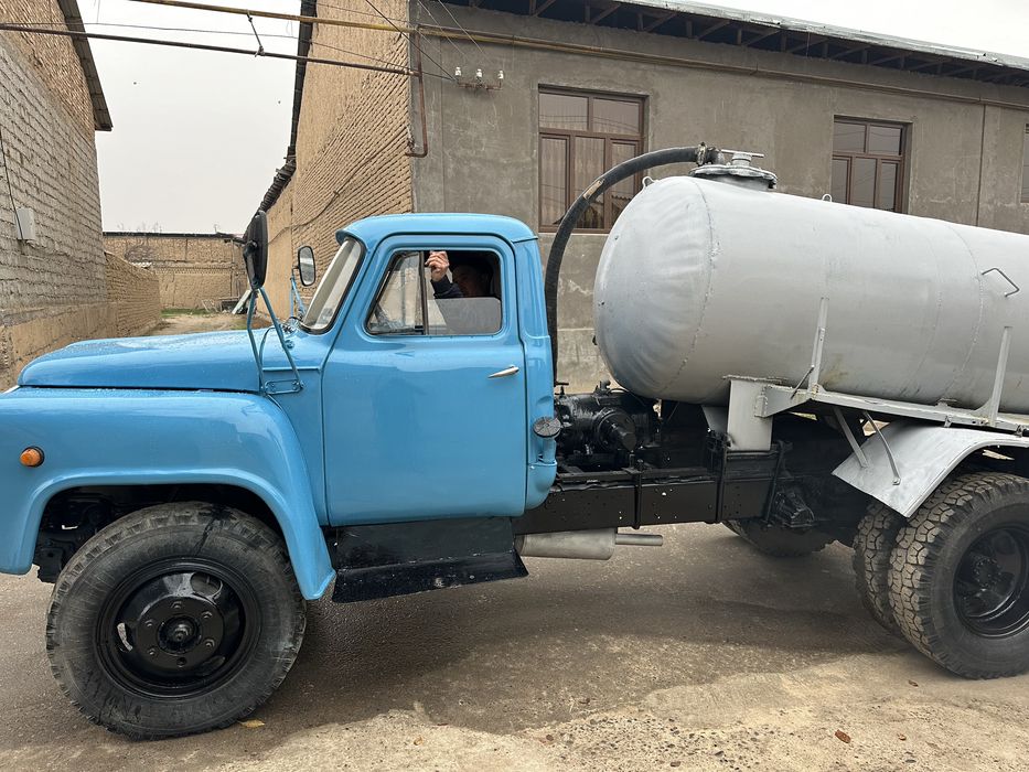 GAZ53 холати яхши краскадан чикган юриб турган