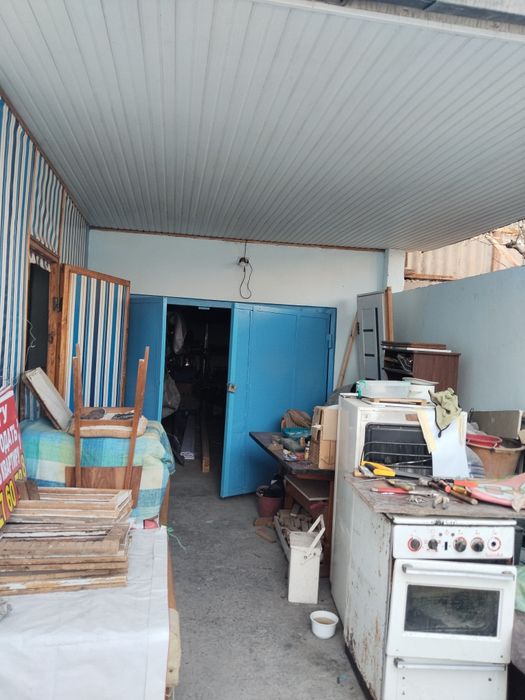 Продам земельный участок в Спутнике. Дом деревянный. Старинкий.