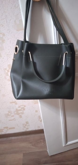 Продаю женскую сумку