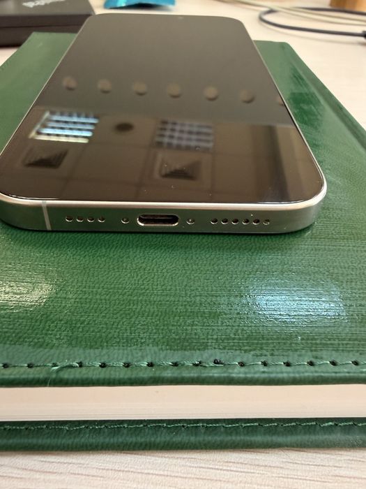 Iphone 16 pro max natural titan