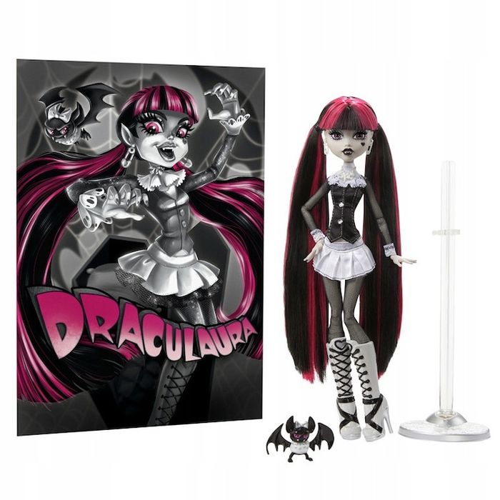 Papusa Monster High Draculaura
