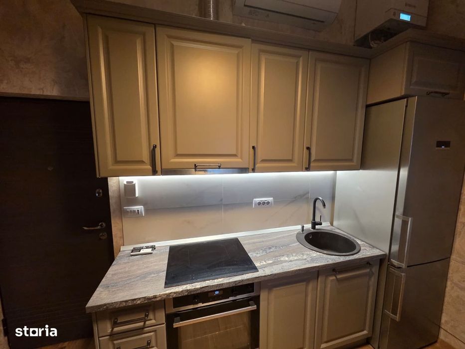 Vând apartament premium cu 2 camere, în centrul istoric, orașul de jos