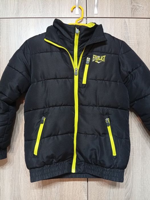 Дебело зимно яке, възраст 10-11г, ръст 140, цена 10лв