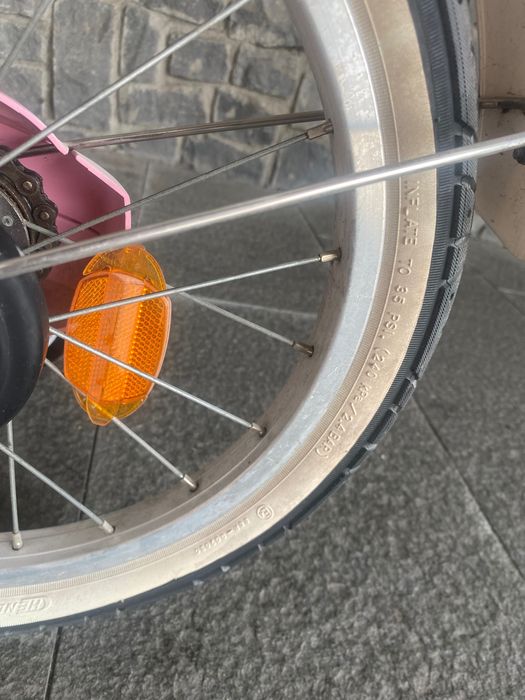 Vând Bicicleta  B’TWIN de 16inch