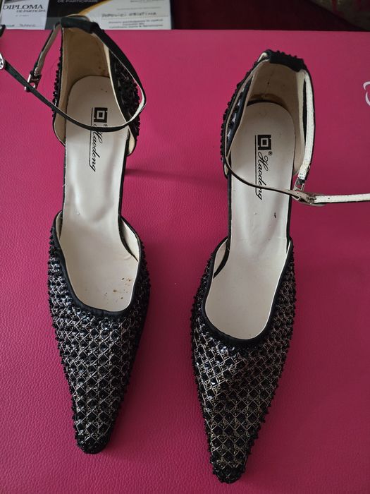 Pantofi cu toc dama