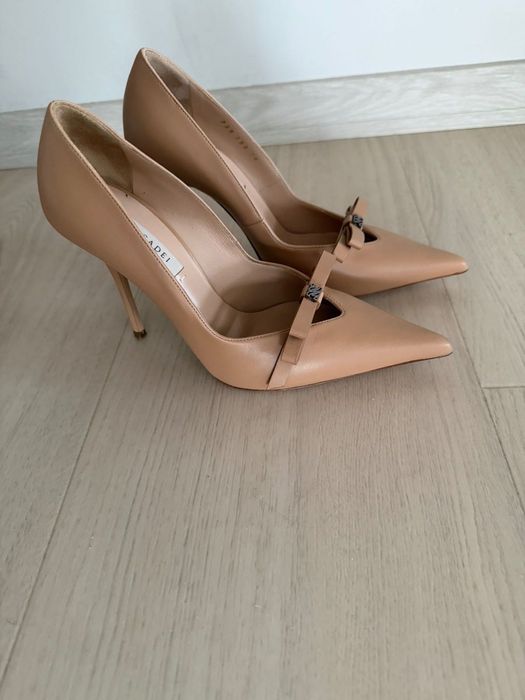 Официални обувки Casadei