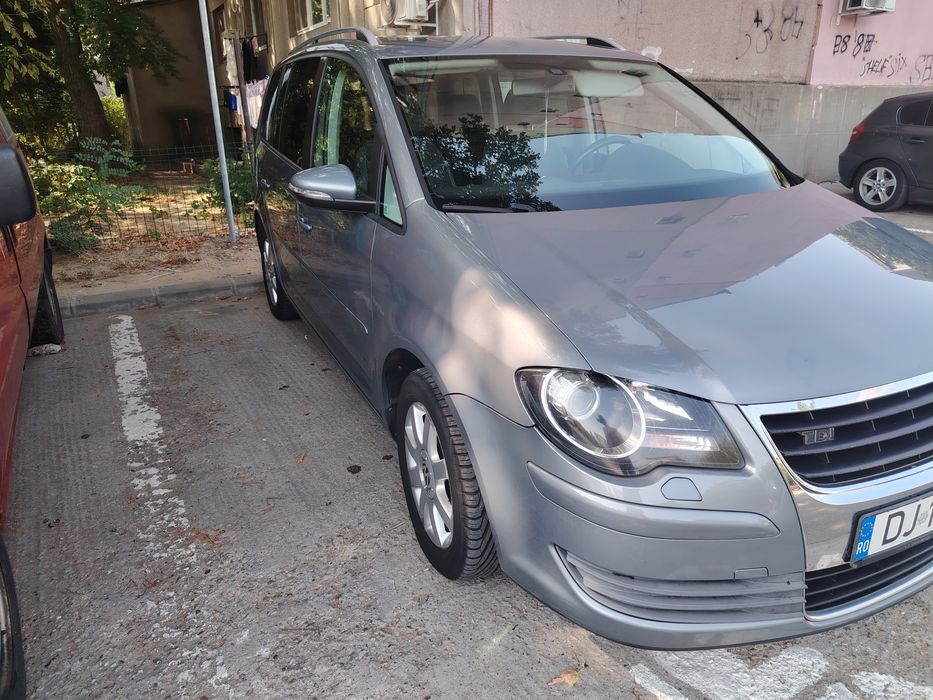 VOLKSWAGEN Touran 2010 — imagine 4