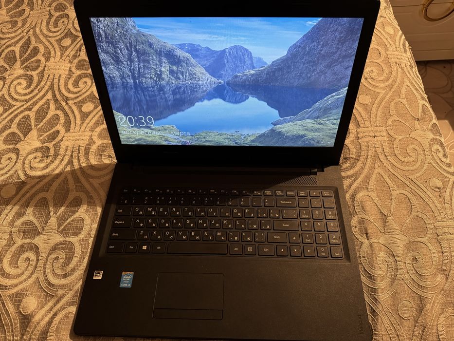 Ноутбук для работы и учебы