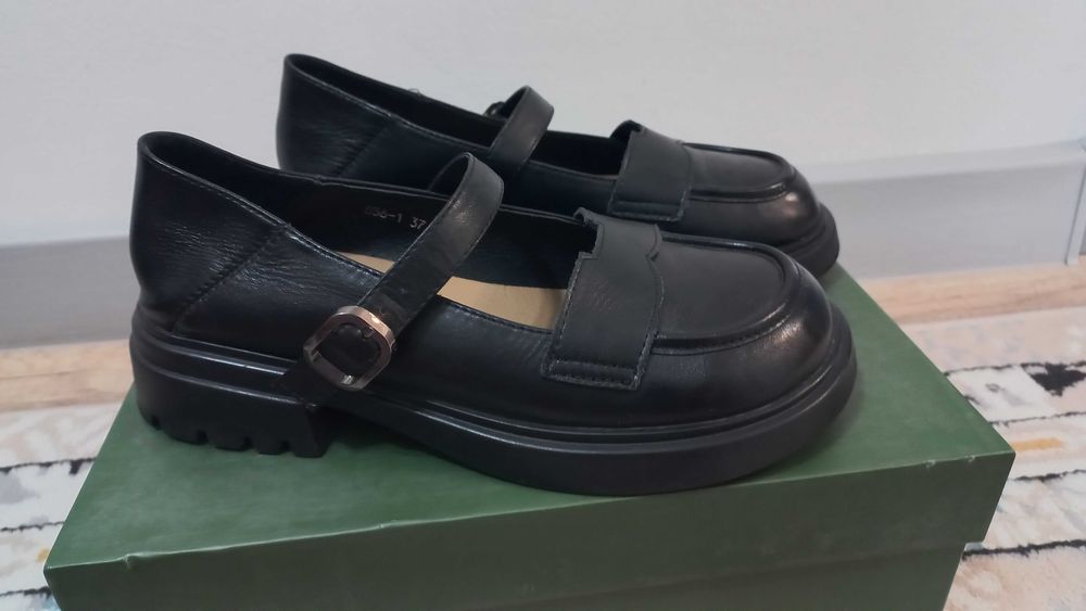 Женская обувь новая