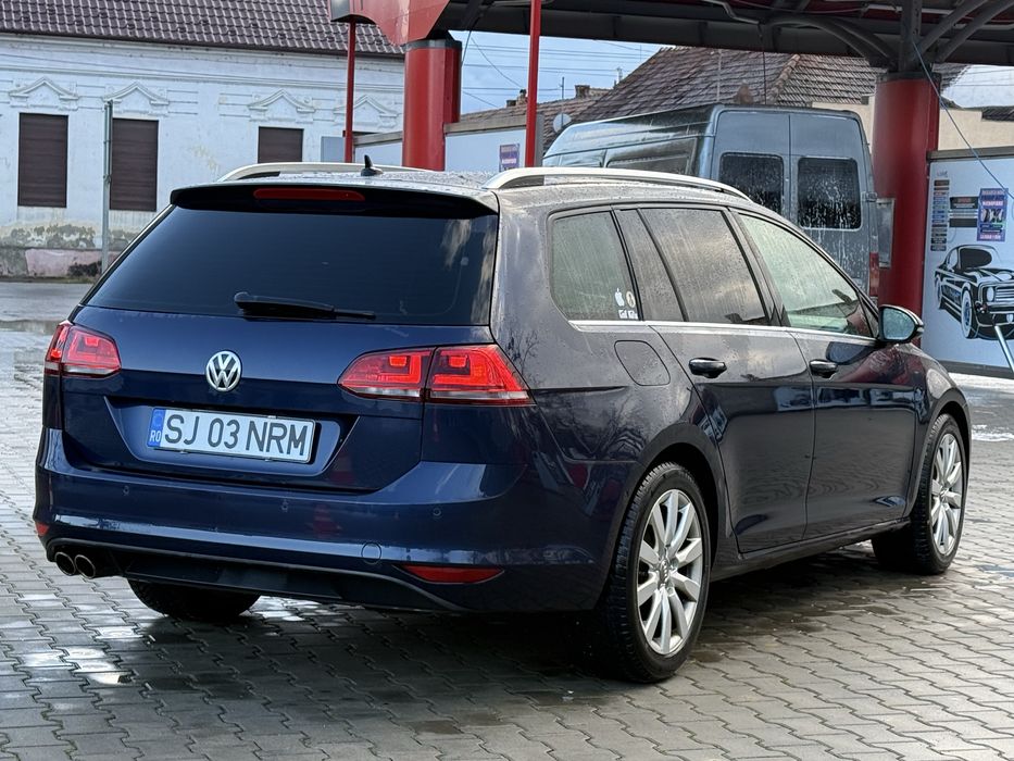 Volkswagen golf 7 2.0tdi Dsg panoramic piele navi camera masaj —full—