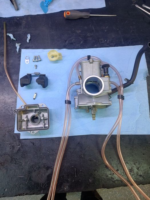 • Reparații : MOTO / ATV / SCUTERE / ETC