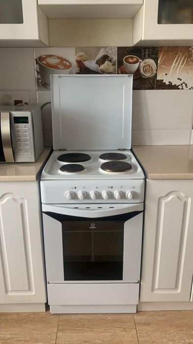 Плита с духовкой все работает